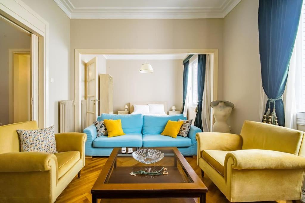 Emporikon Apartment Steps From Historic Center Athen Exterior foto
